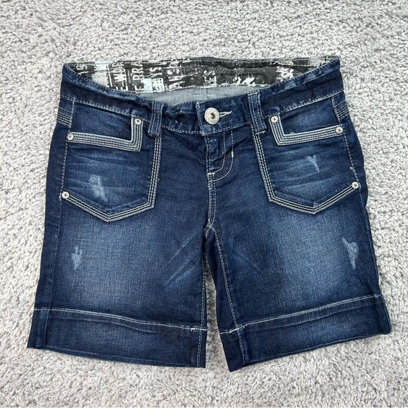 Guess Shorts Womens 26 Denim Bermuda Length Stretch Streetwear Night Out Beach - Picture 1 of 5